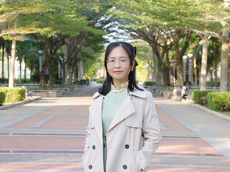 范秀莉老师.jpg 范秀莉老师.jpg