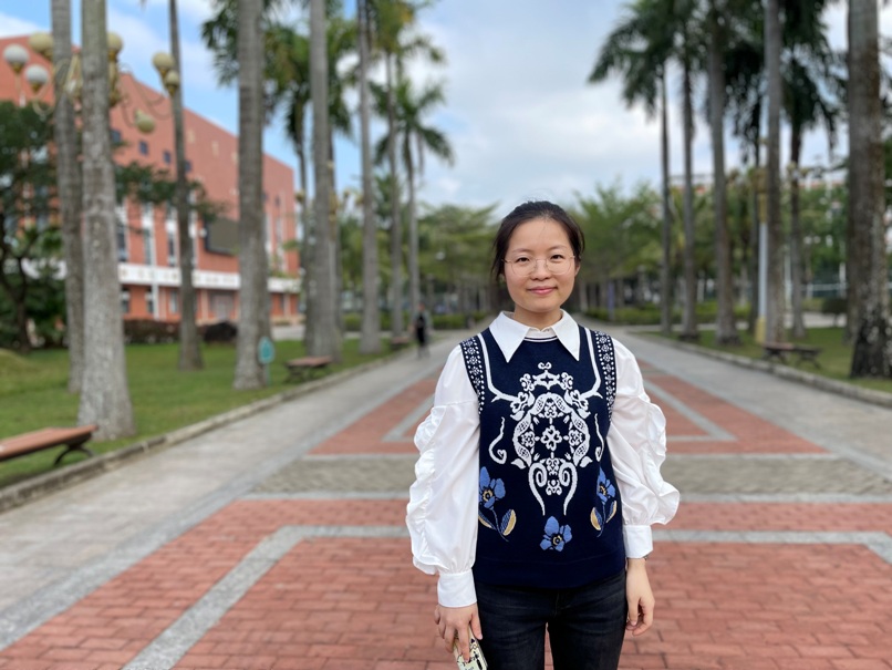 马清华 照片.jpg 马清华 照片.jpg