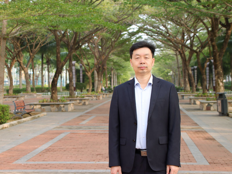 和立强1.jpg 和立强1.jpg