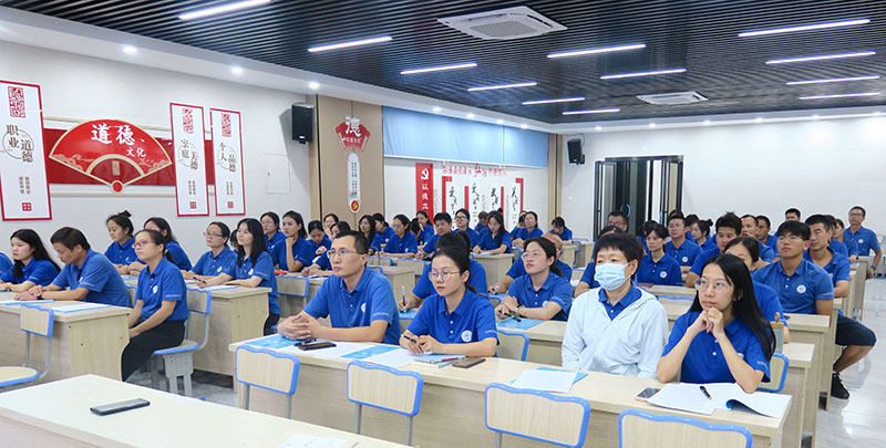 IMG_8579.jpg IMG_8579.jpg