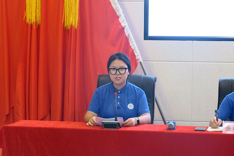 佟佩昀.jpg 佟佩昀.jpg