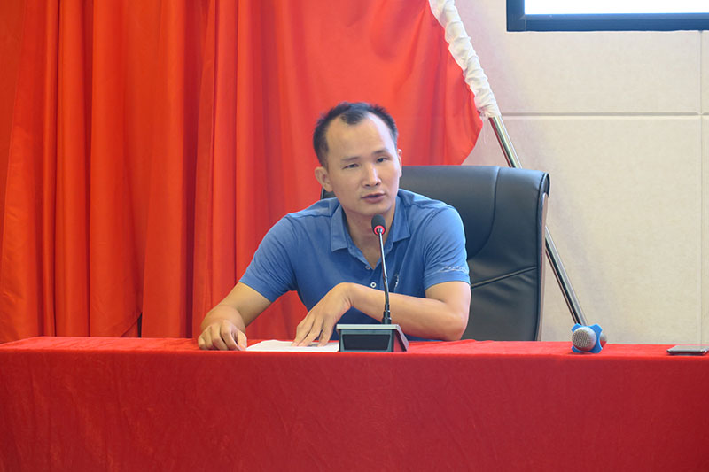 刘兴.jpg 刘兴.jpg