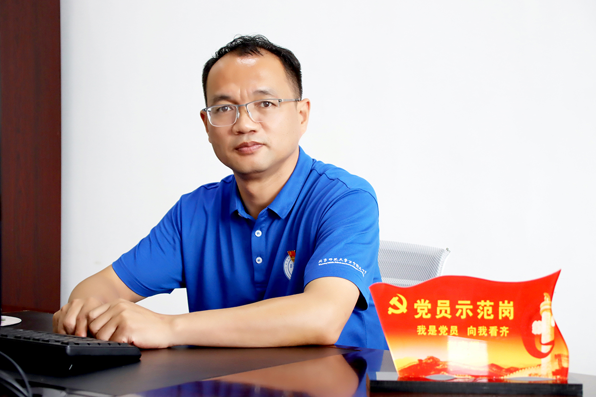 赵宇辉1.jpg 赵宇辉1.jpg