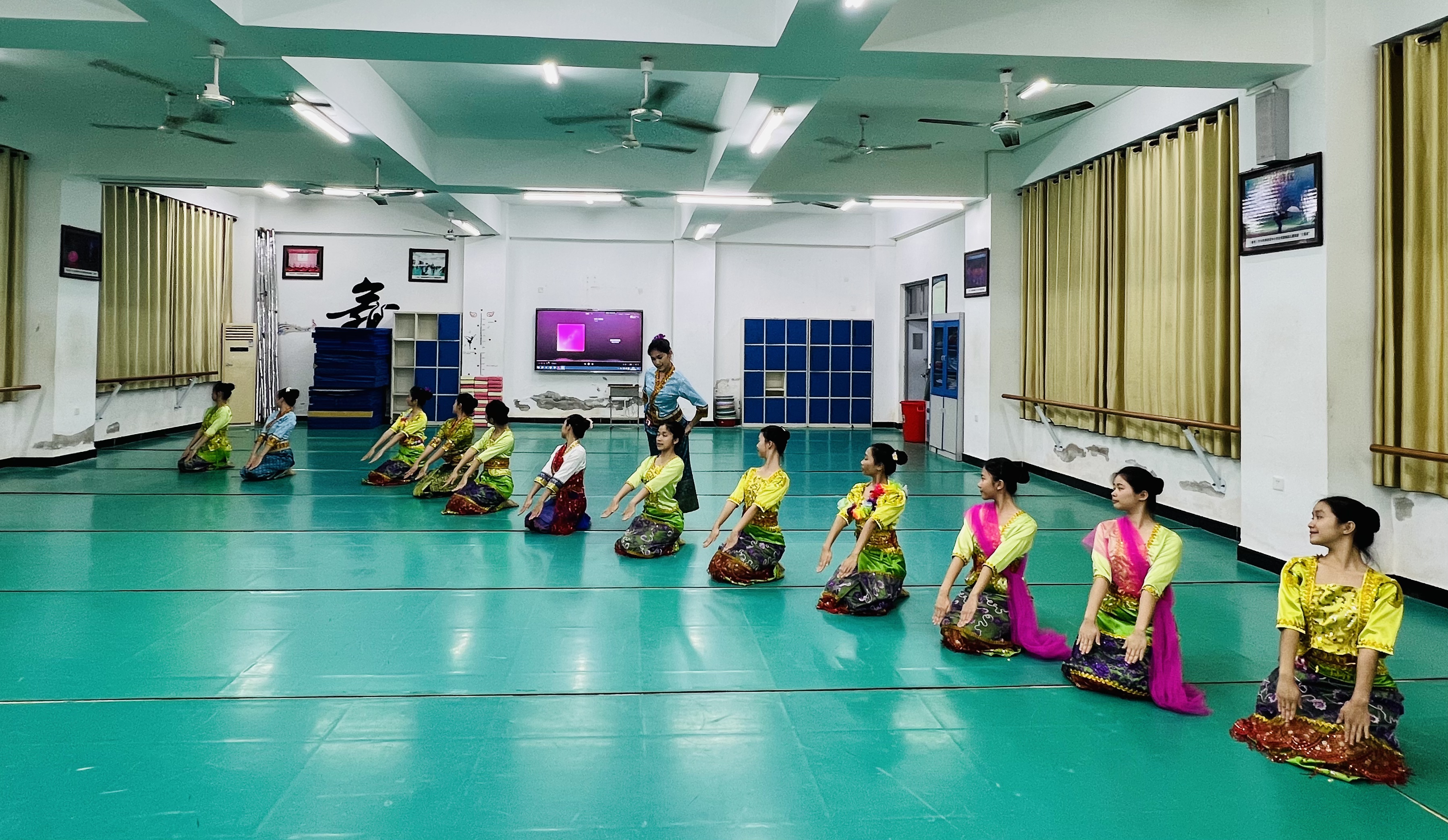 a2f4a0969dedf147ff7f8c4c29505132.jpg a2f4a0969dedf147ff7f8c4c29505132.jpg